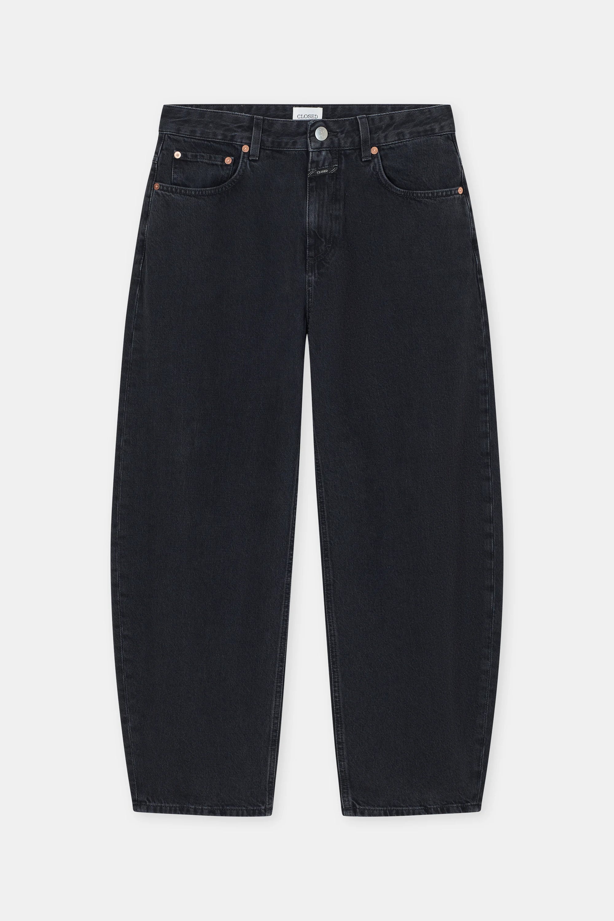High-waisted black straight-leg jeans in organic cotton with pockets, by CLOSED, style Jazzie, shown flat on white.
