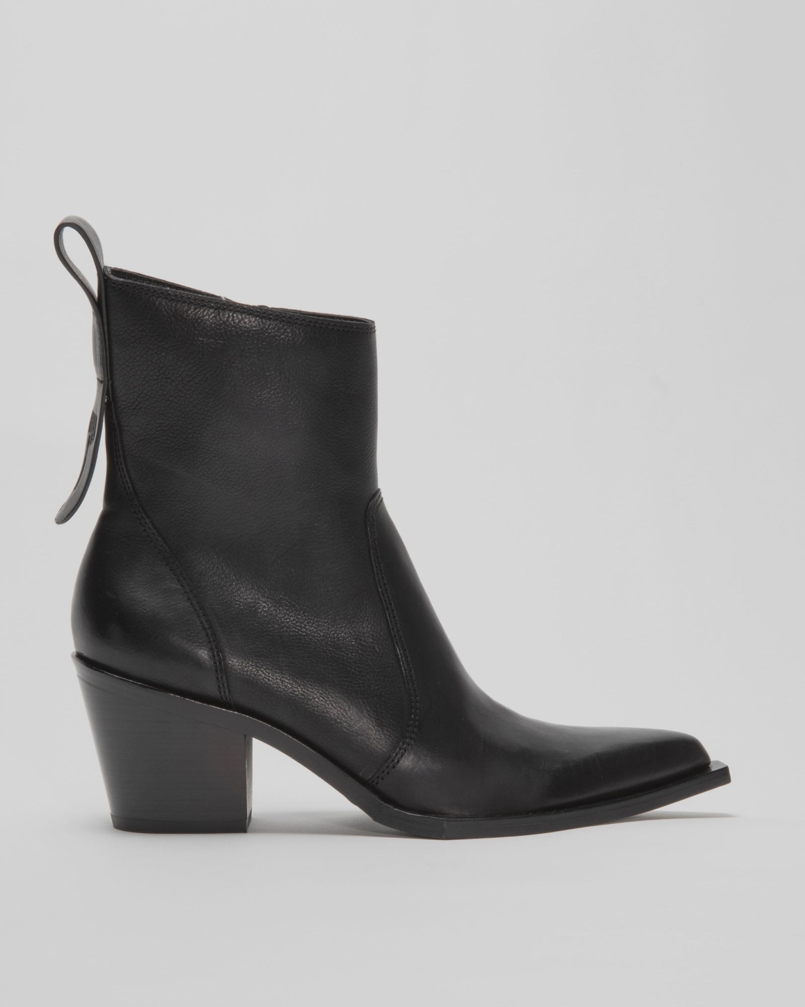 The ONCEPT Nashville Boot is a black genuine leather ankle boot with a pointed toe, block heel, and pull tab at the back, displayed in profile against a plain white background.