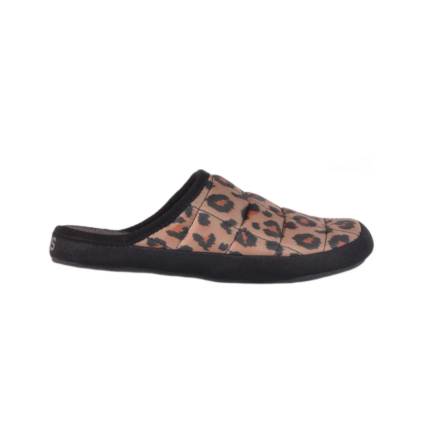 The Faire Coma Toes slipper features a brown and black leopard print, black trim, and a black sole. Shown in profile against a white background, it&#39;s the perfect stylish lounge slipper for comfort at home.